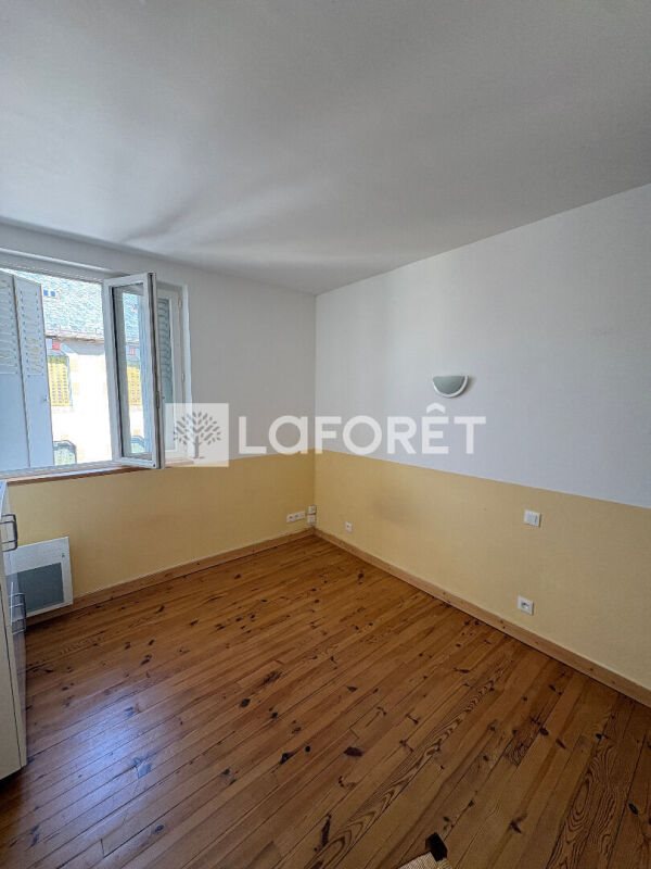 Appartement à louer, 28m², Riom-ès-Montagnes