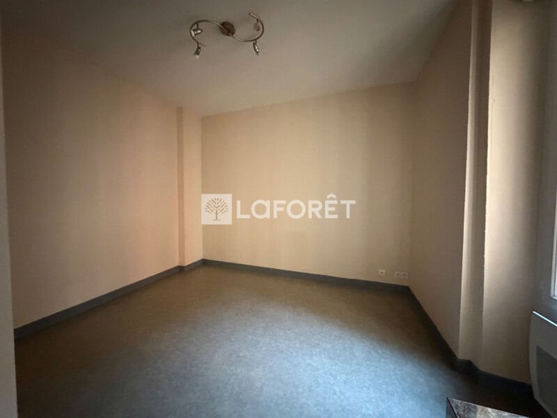 Appartement à louer, 19m², Aurillac