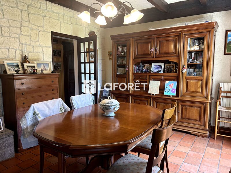 Maison à vendre, 212m², Saint-Santin-Cantalès