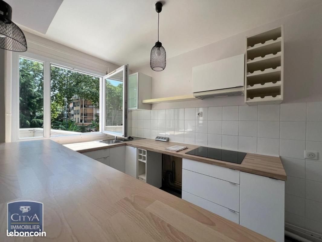 Appartement à louer, 44m², Saint-Maurice