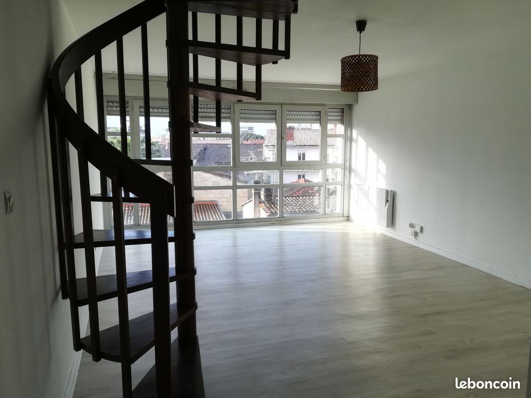 Appartement à louer, 54m², Bordeaux