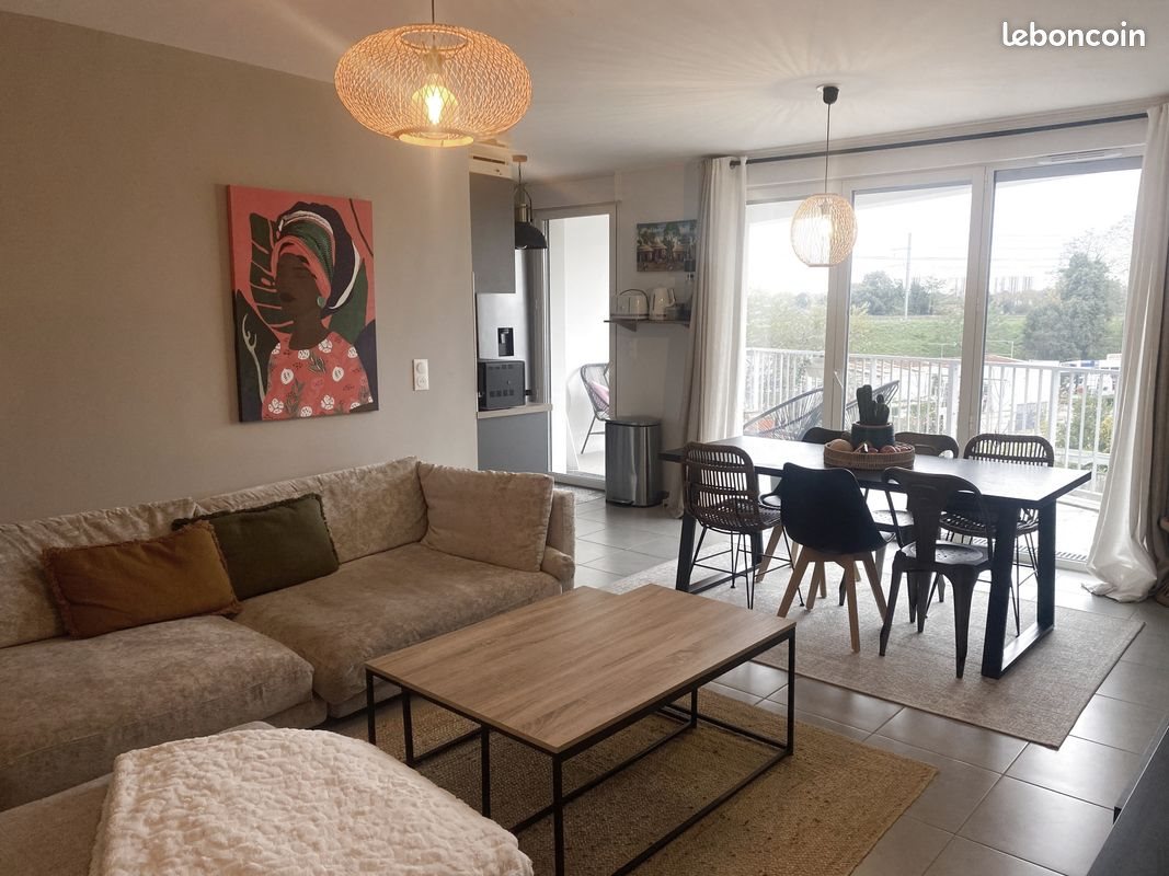 Appartement à louer, 67m², Pessac