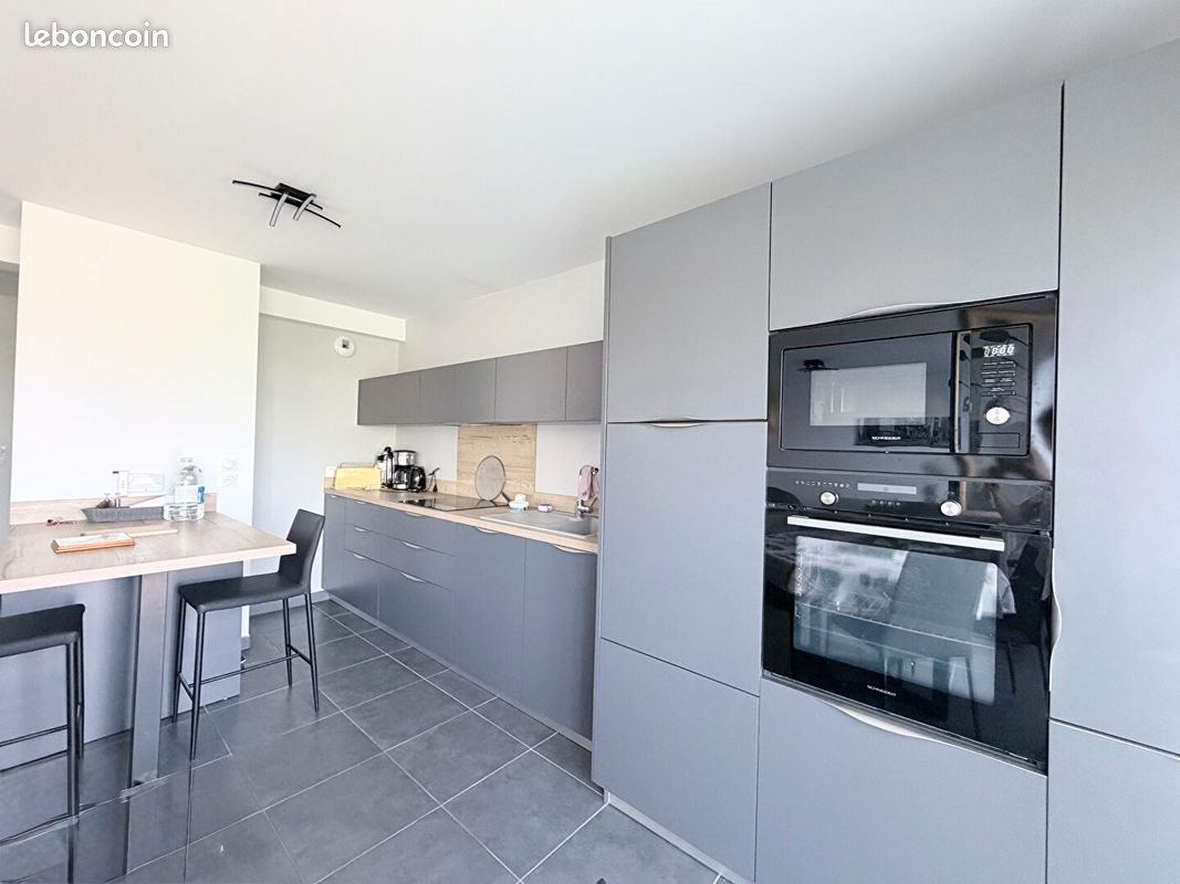Appartement à vendre, 74m², Pessac