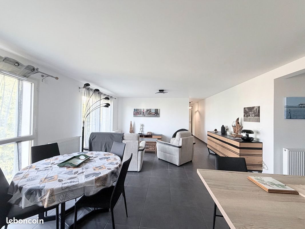 Appartement à vendre, 74m², Pessac