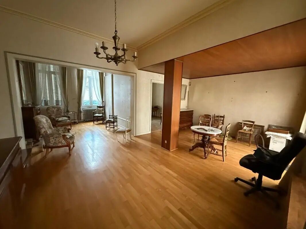 Maison à vendre, 214m², Saint-Quentin