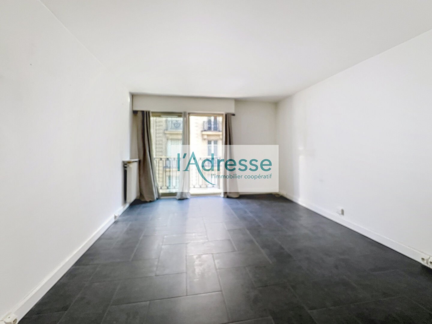 Appartement à louer, 27m², Paris 8ème
