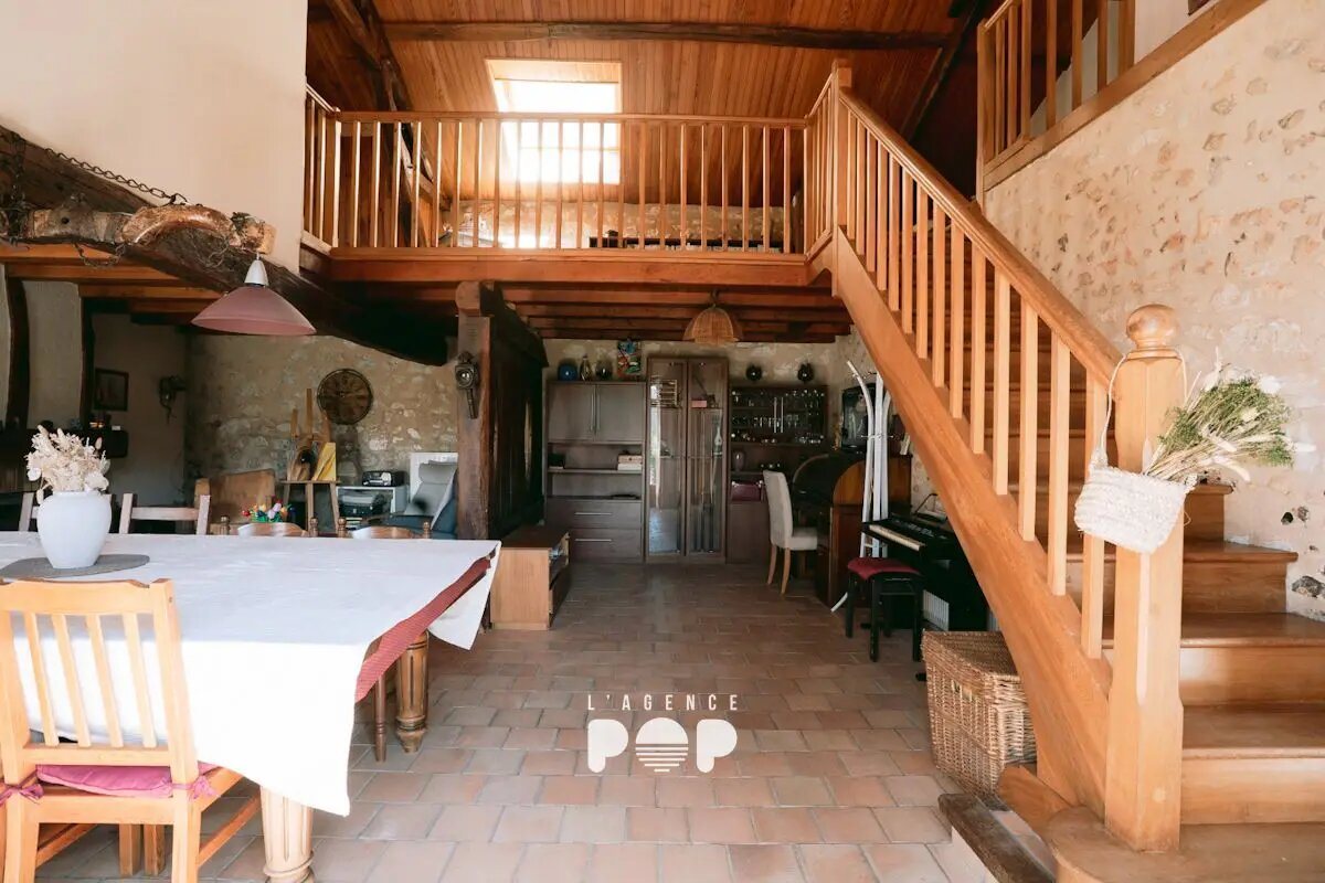 Maison à vendre, 228m², Château-l'Evêque