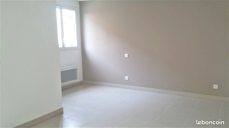 Appartement à louer, 30m², Cogolin