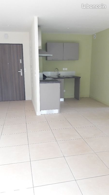 Appartement à louer, 49m², Cogolin