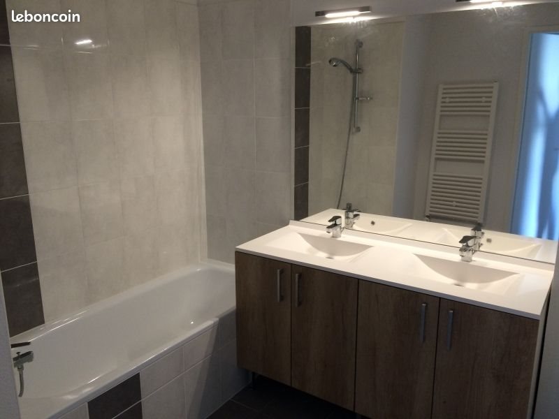 Appartement à louer, 57m², Royan