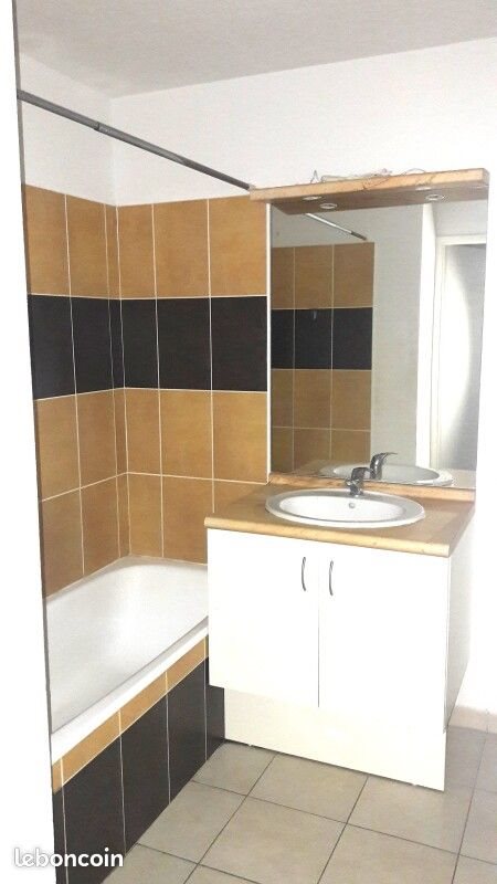 Appartement à louer, 46m², Auch