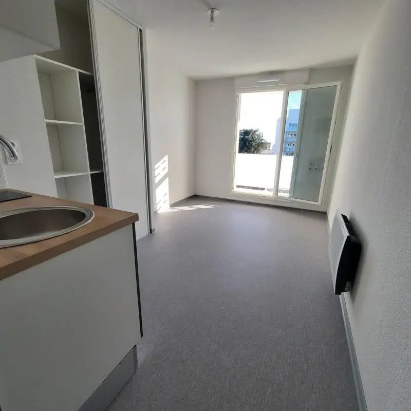 Appartement à louer, 18m², Nîmes