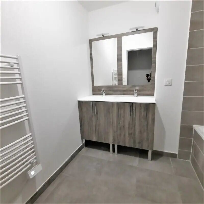 Appartement à louer, 60m², Nîmes