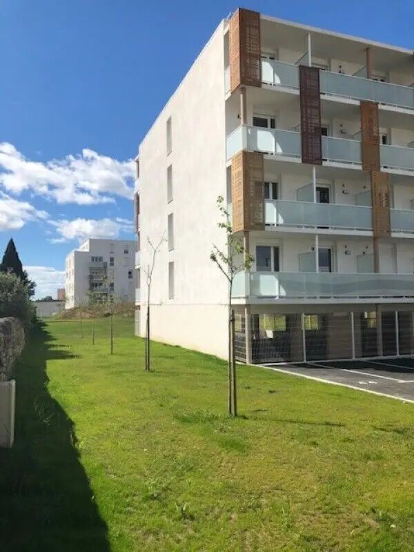 Appartement à louer, 18m², Nîmes