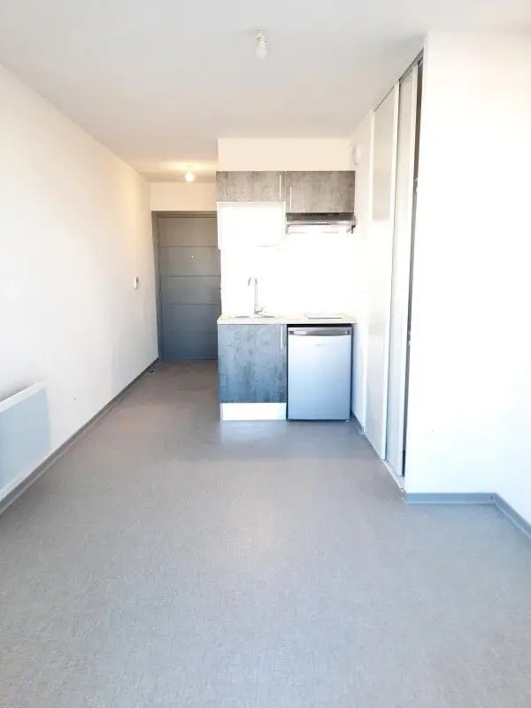 Appartement à louer, 18m², Nîmes