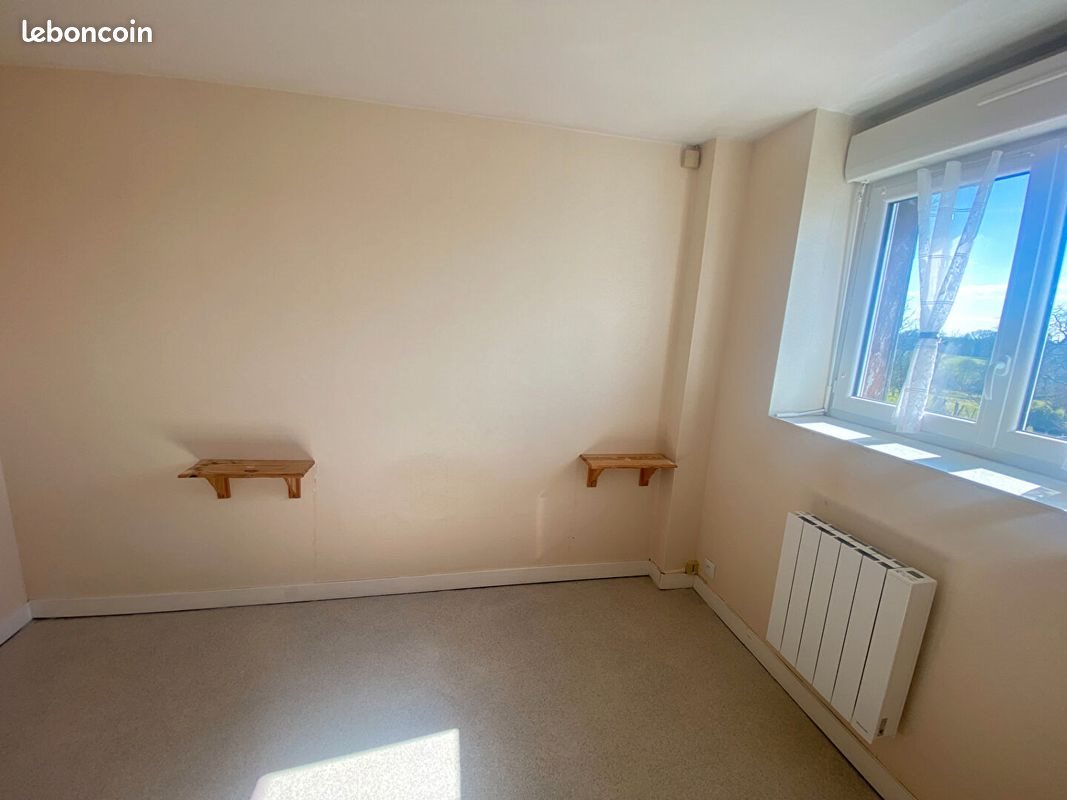 Maison à louer, 59m², Montenay
