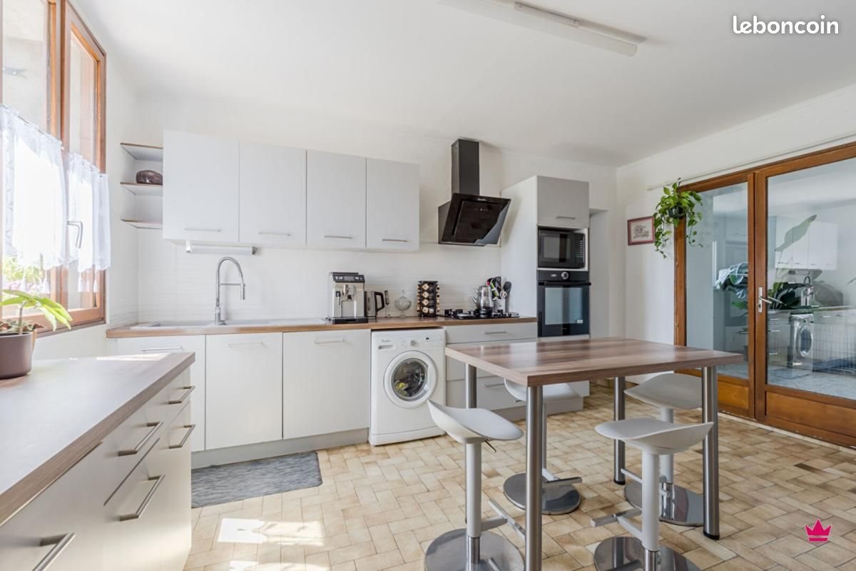 Maison à vendre, 113m², Leyment