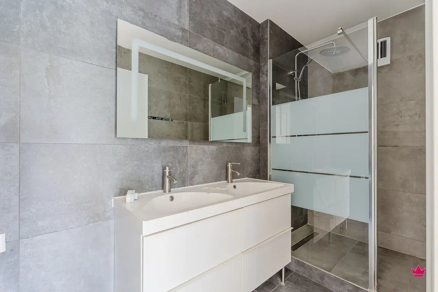 Appartement à vendre, 94m², Décines-Charpieu