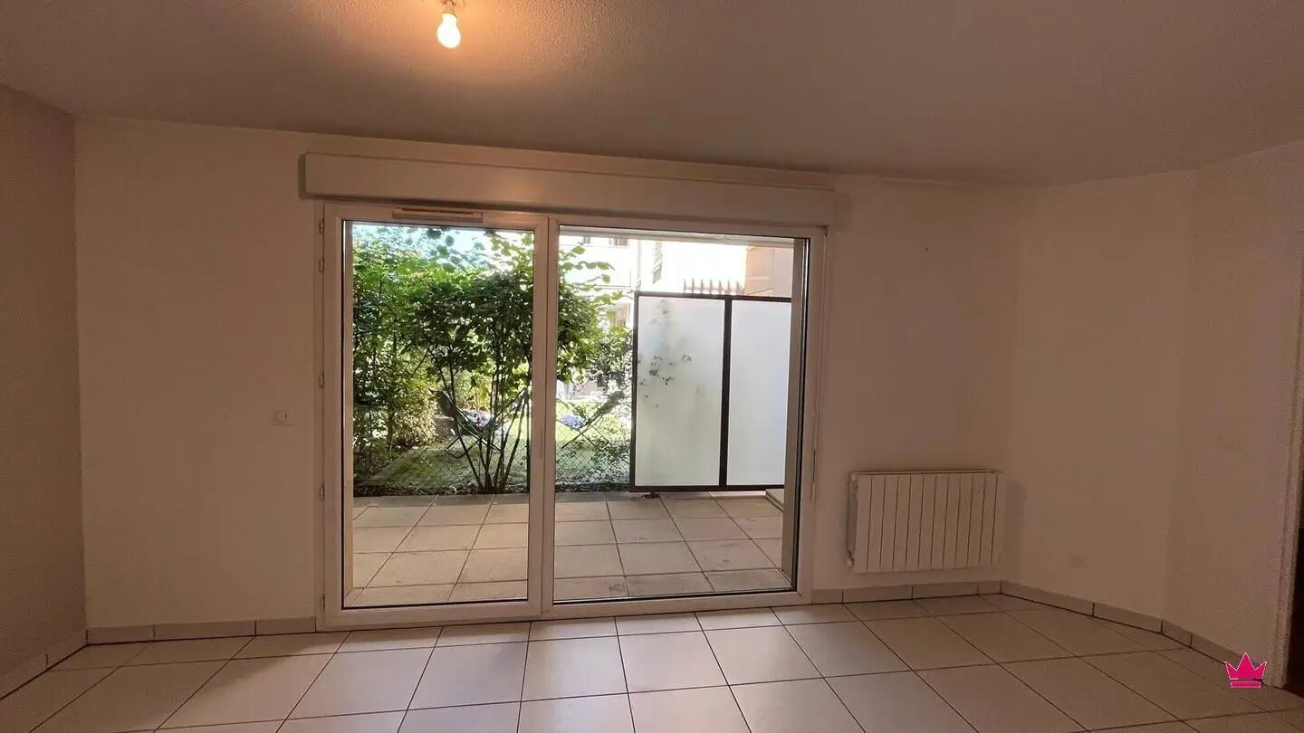 Appartement à louer, 43m², Saint-Priest