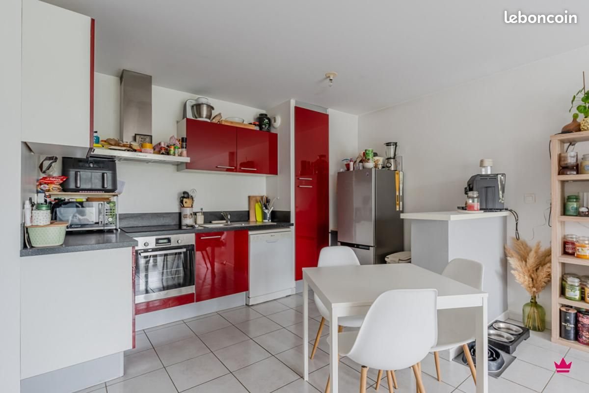 Appartement à vendre, 67m², Saint-Priest