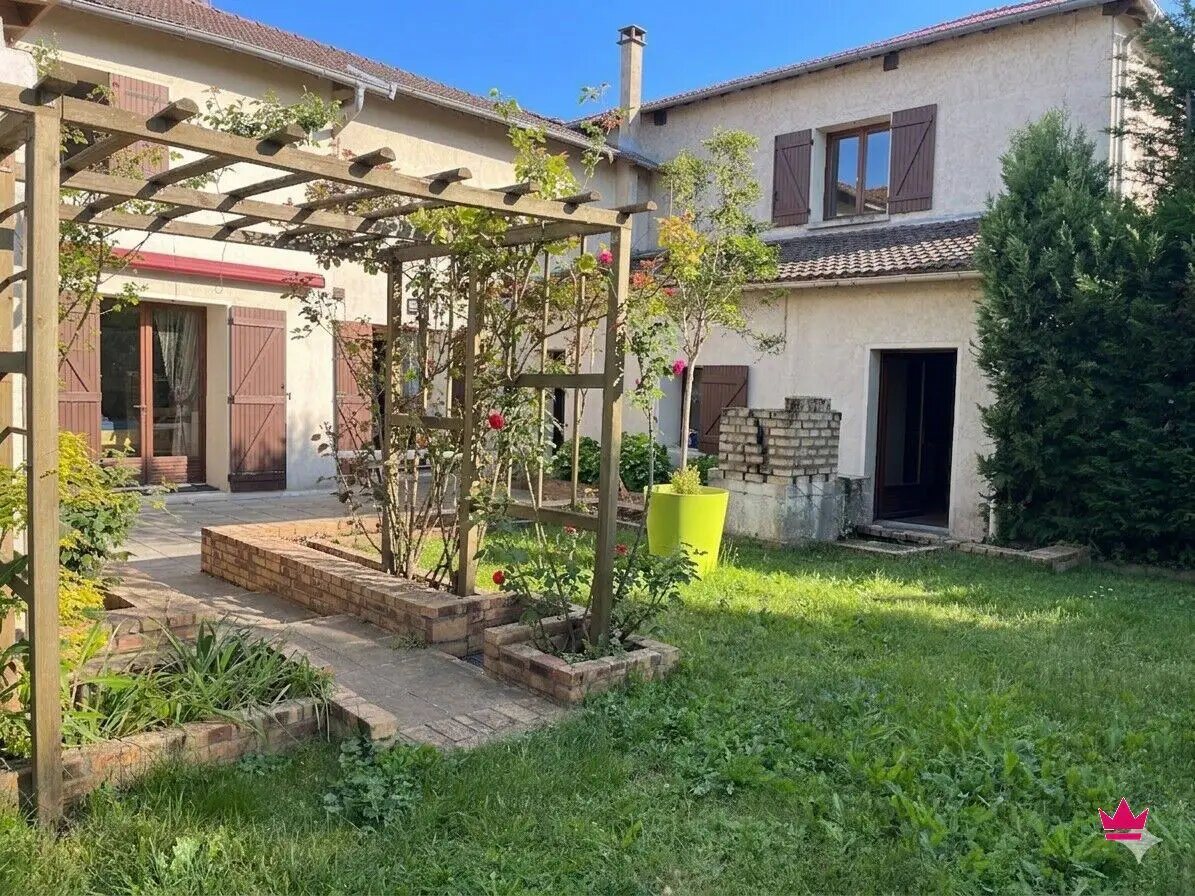 Maison à vendre, 143m², Saint-Priest