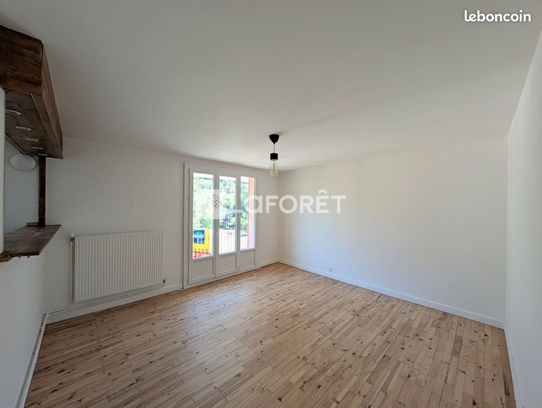 Appartement à louer, 69m², Saint-Egrève
