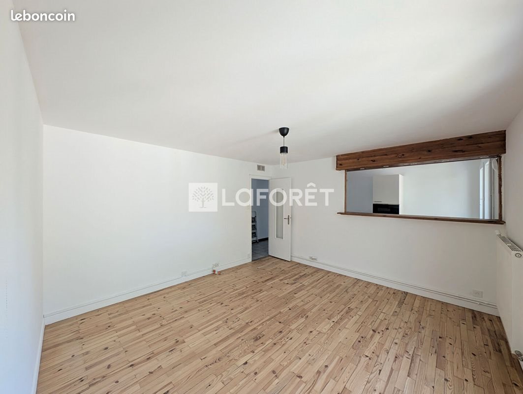 Appartement à louer, 69m², Saint-Egrève