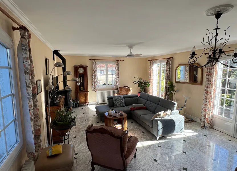 Maison à vendre, 184m², Carbon-Blanc