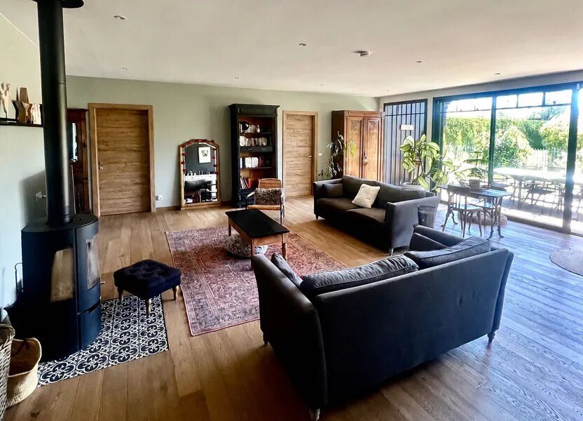 Maison à vendre, 199m², Yvrac
