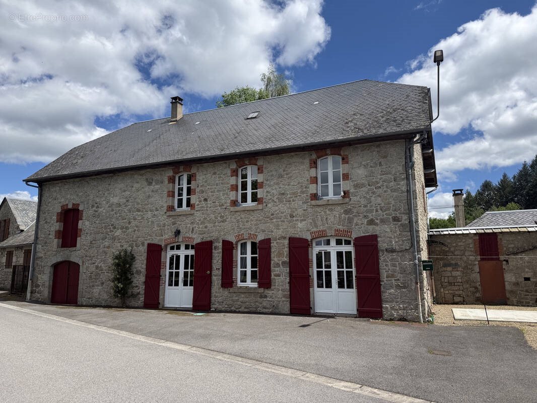 Maison à vendre, 135m², Maussac