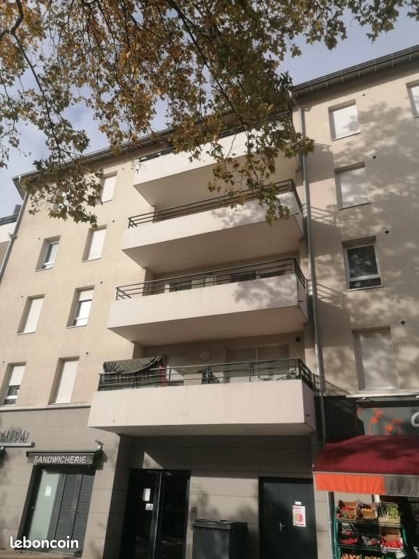 Appartement à louer, 51m², Vénissieux