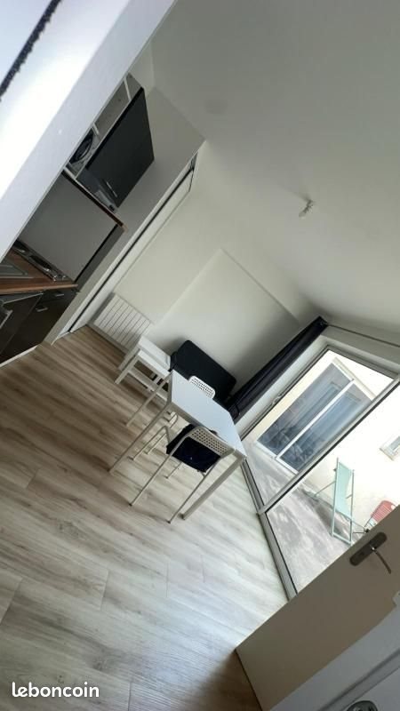 Appartement à louer, 16m², Lyon 8ème