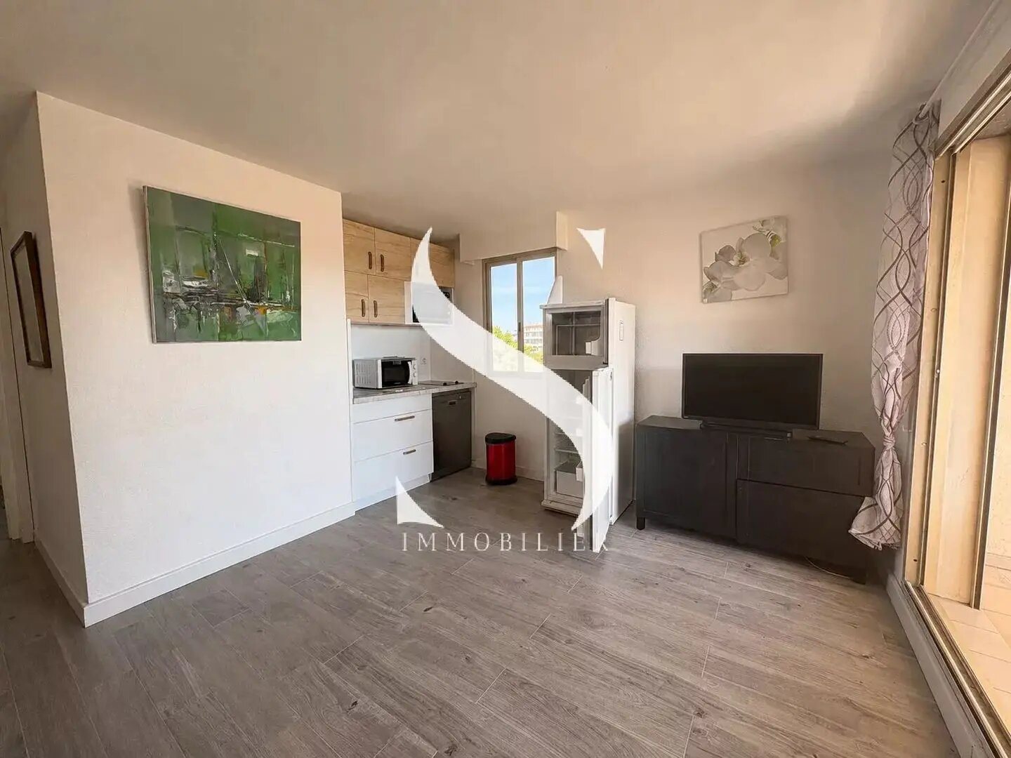 Appartement à louer, 28m², Vallauris