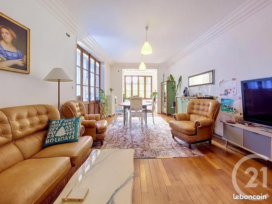 Maison à vendre, 220m², Mirecourt