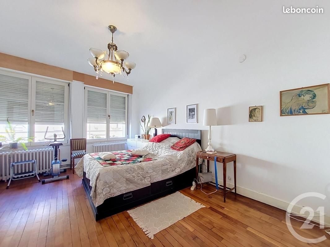 Maison à vendre, 220m², Mirecourt