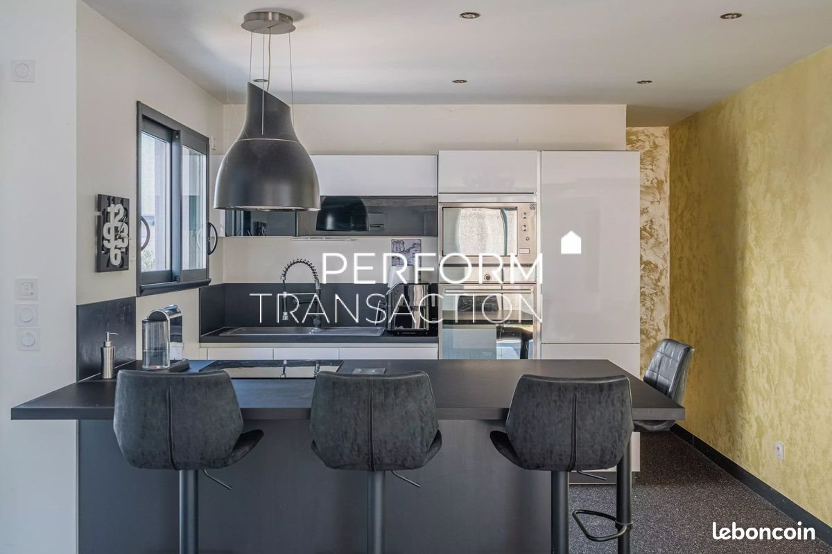 Maison à vendre, 132m², Lumbin