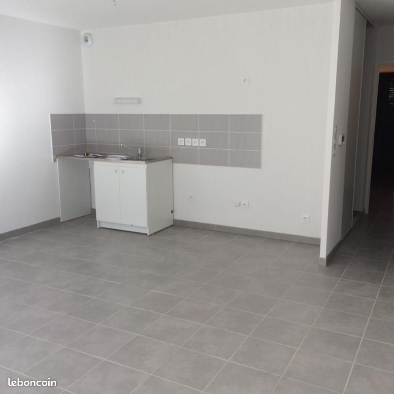 Appartement à louer, 61m², Villeneuve-Tolosane