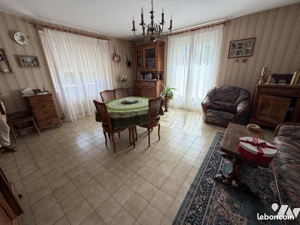 Maison à vendre, 89m², Guipel