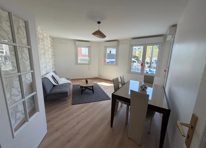 Appartement à louer, 61m², Châtillon
