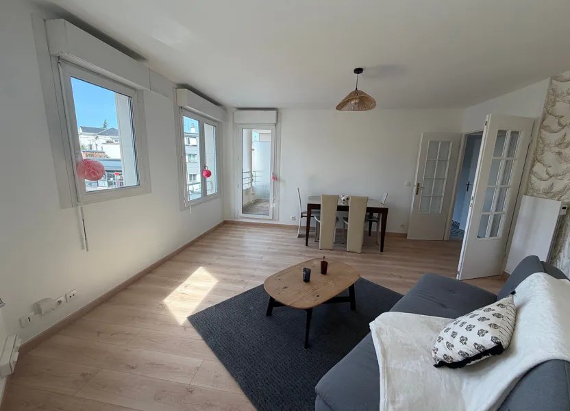 Appartement à louer, 61m², Châtillon