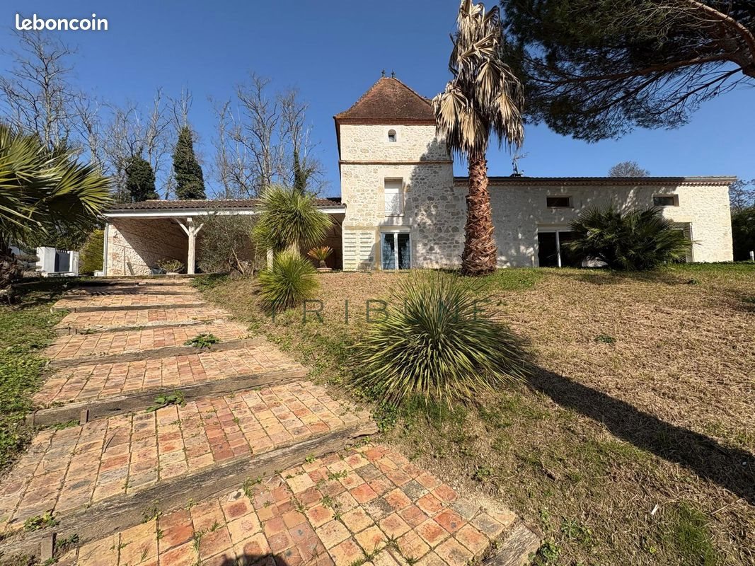Maison à vendre, 350m², Saint-Hilaire-de-Lusignan