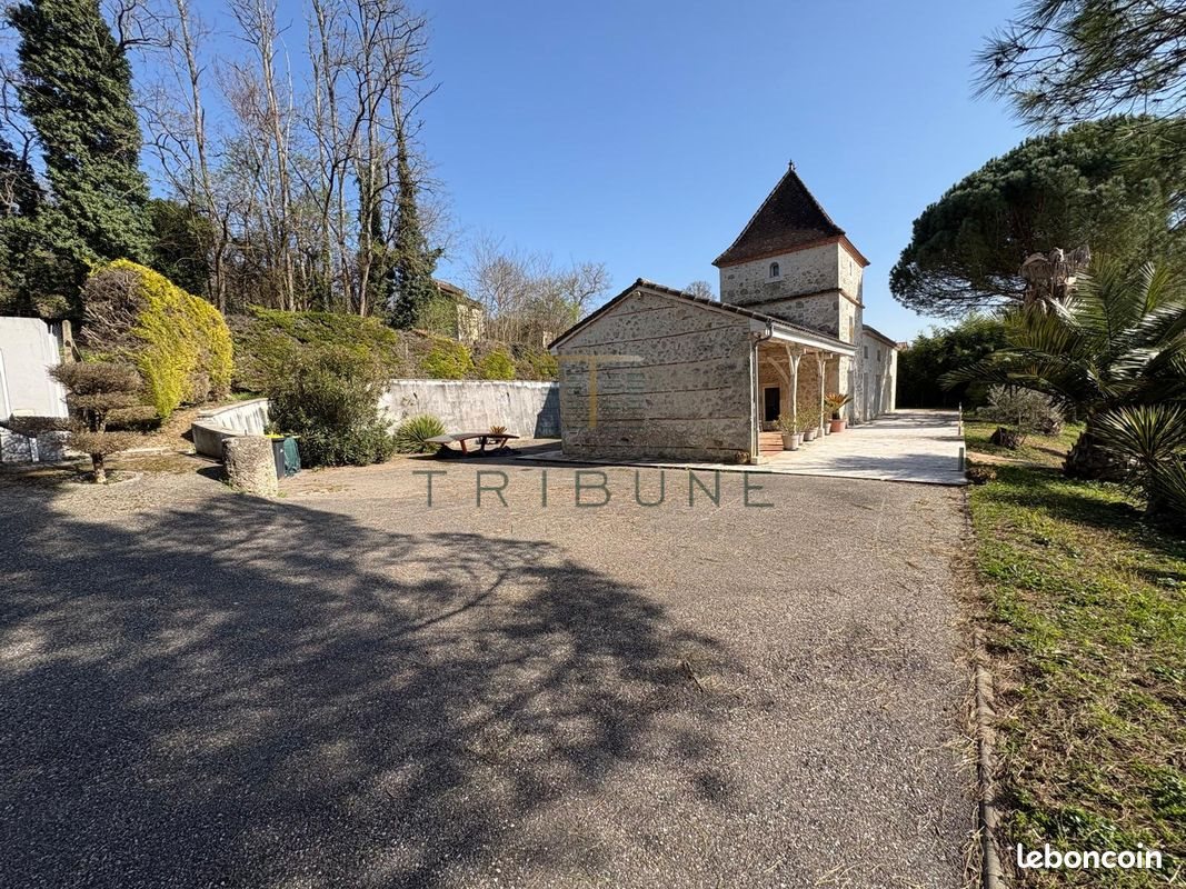 Maison à vendre, 350m², Saint-Hilaire-de-Lusignan
