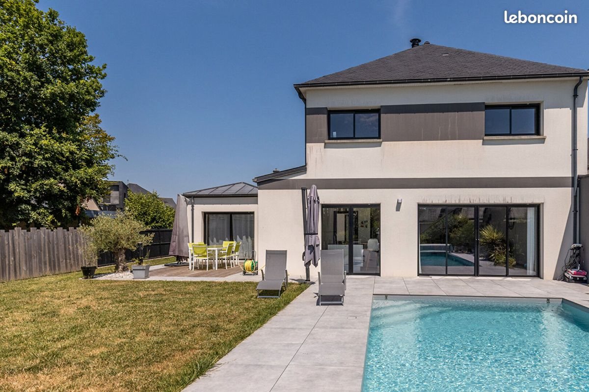 Maison à vendre, 180m², Bédée