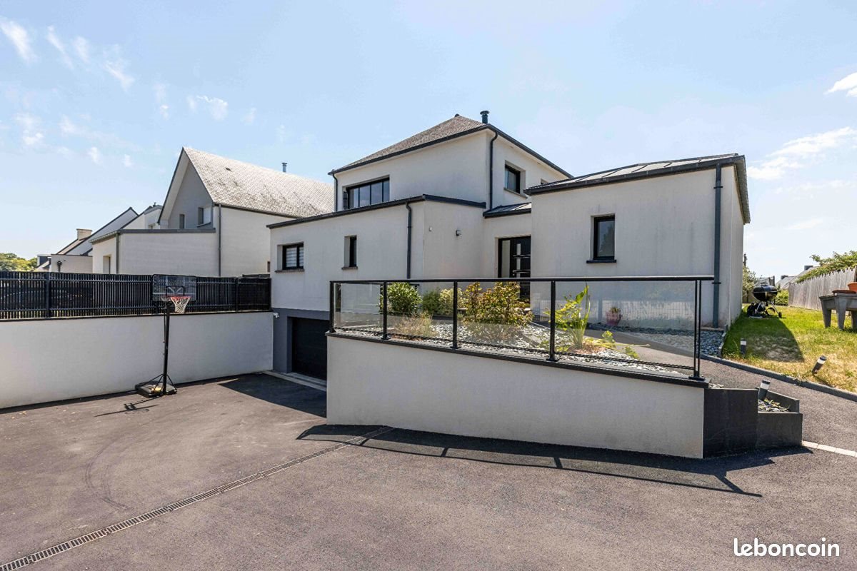 Maison à vendre, 180m², Bédée