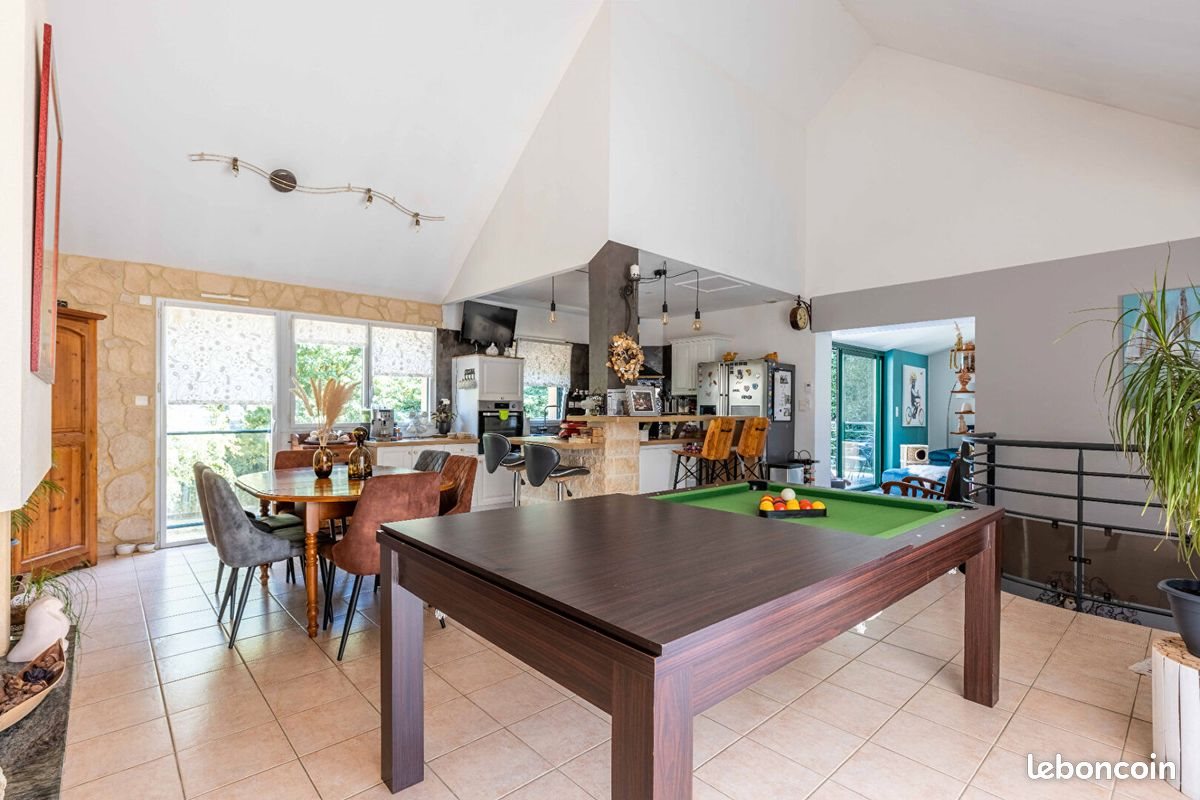 Maison à vendre, 146m², Montfort-sur-Meu