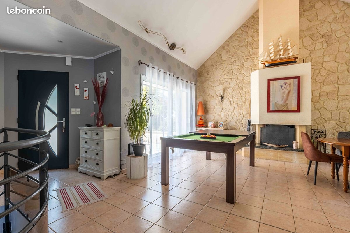 Maison à vendre, 146m², Montfort-sur-Meu