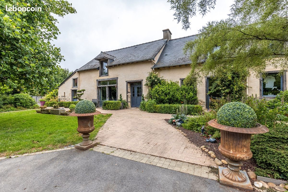 Maison à vendre, 261m², Domloup
