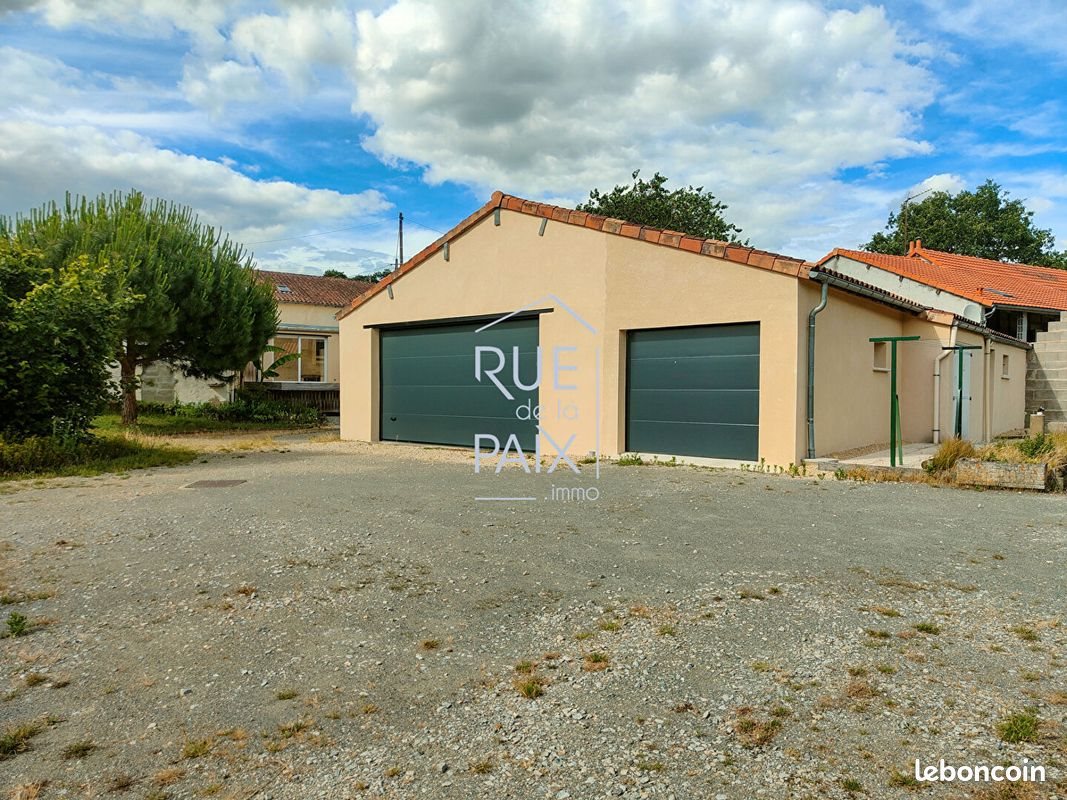 Maison à vendre, 150m², Saint-Genest-d'Ambière