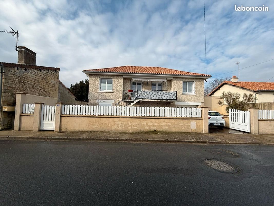 Maison à louer, 120m², Loudun