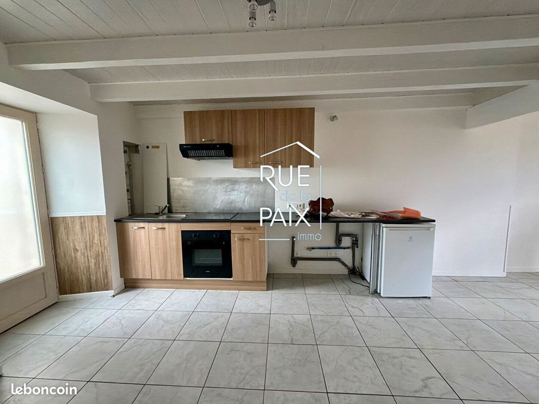Maison à louer, 40m², La Ferrière-en-Parthenay